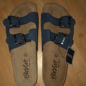 Birkenstock’s with blue straps